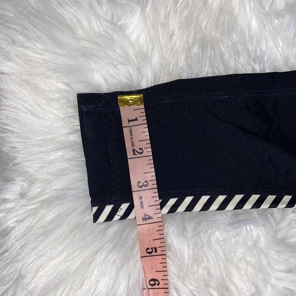Athleta Black & White Sides Diagonal Striped Leggings Size Small - Picture 8 of 15
